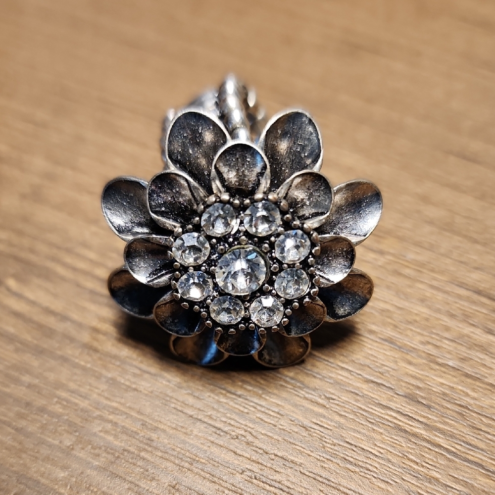 Silver Starburst Crystal Statement Ring - image 6